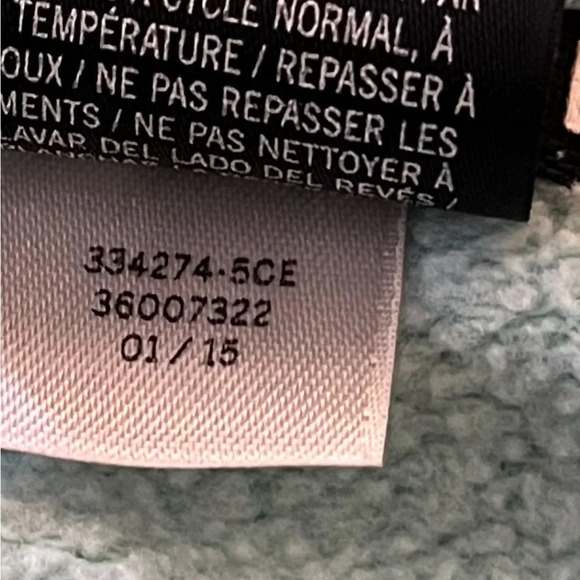 Pink two tone hoodie, size Large. This mint green hoodie has two front pockets. - Picture 8 of 9